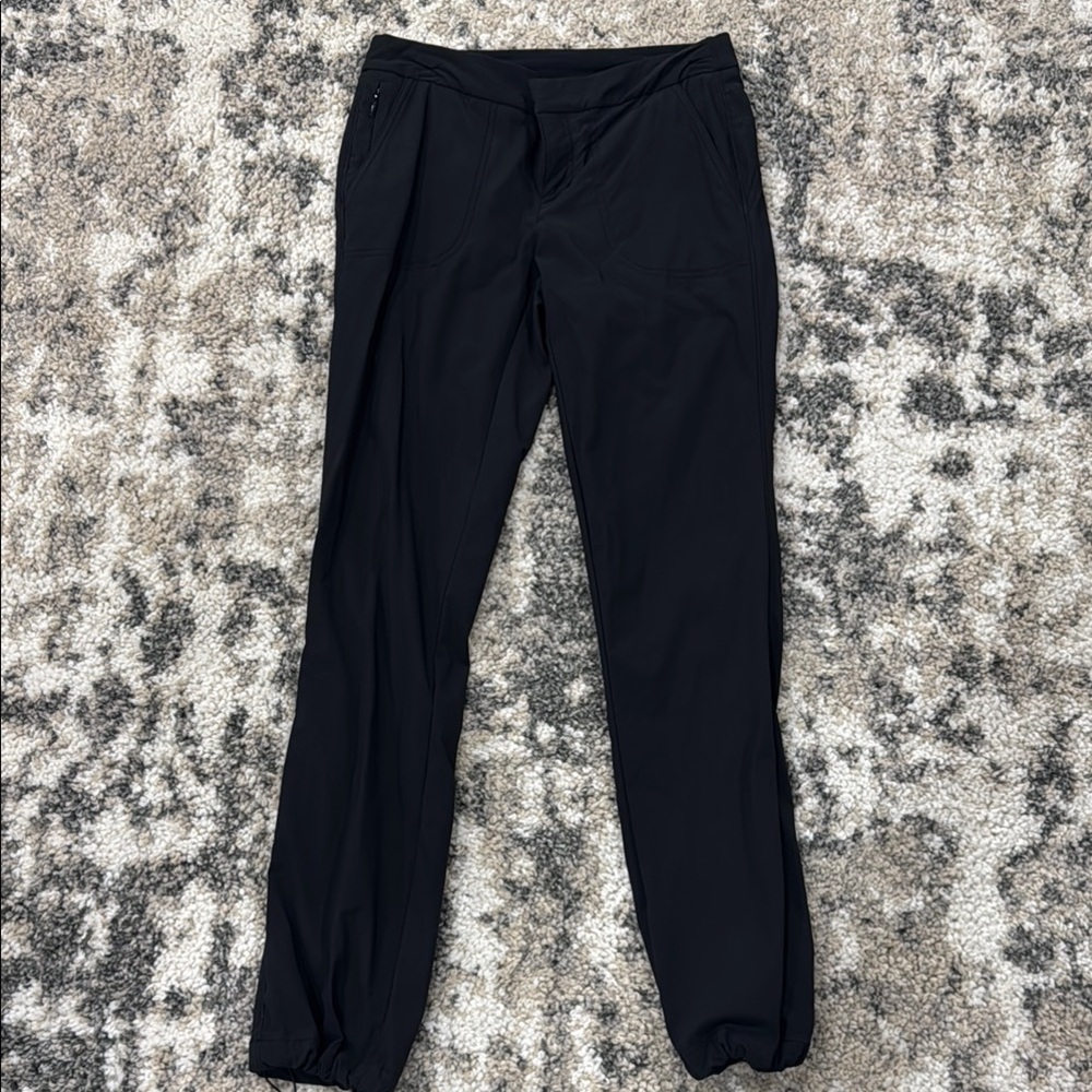 Athleta Black Pants size 6.